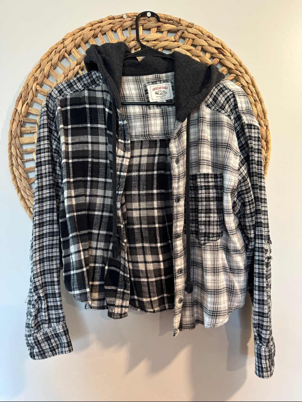 American Eagle AE Black & White Plaid Hooded Flannel Shirt